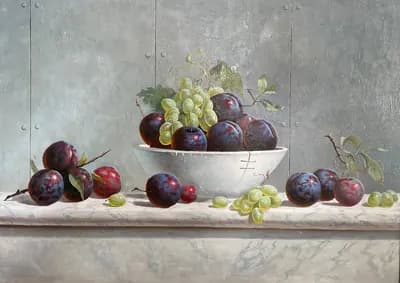 Натюрморт со сливами. Ормонбеков. холст, масло, 65×80 см