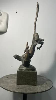Өмір. Мухаметжанов Б.. бронза, гранит, 45×24×17 см