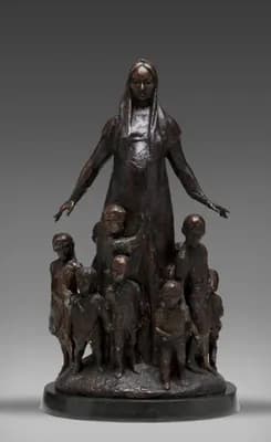 Мейірім. Ана (2022). Сарбасов Д.. бронза, гранит, 73×40×31 см